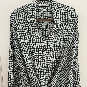 Pleione top - black and white